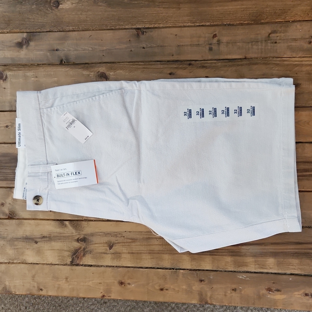 Old Navy White Patterned Shorts NWT